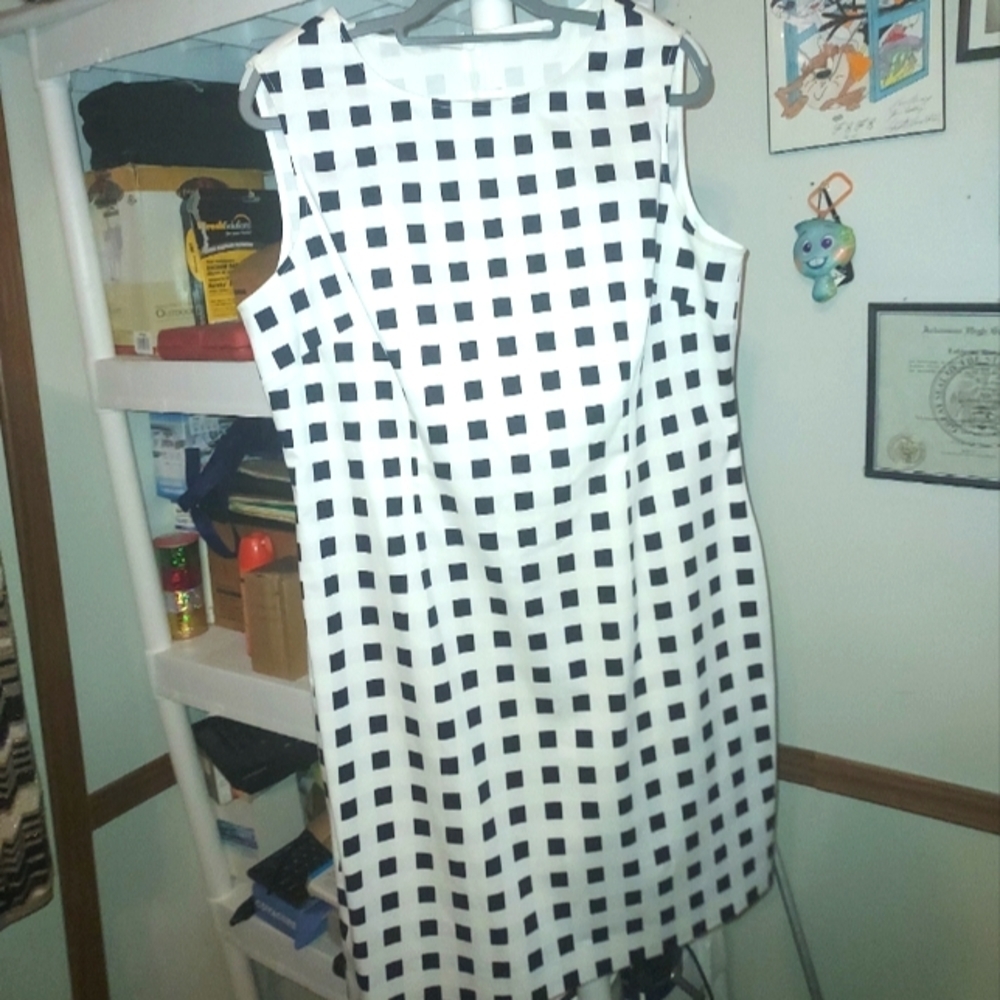 New without tag St John Sheath Midi dress